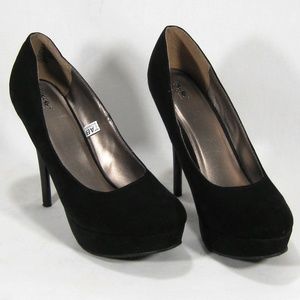 Mossimo Black Faux Suede Pumps (NWOB) Size: 8.5M